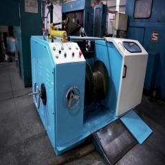 高速雙絞機(jī)車間